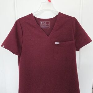 Figs V-Neck Scrub Top in Burgundy